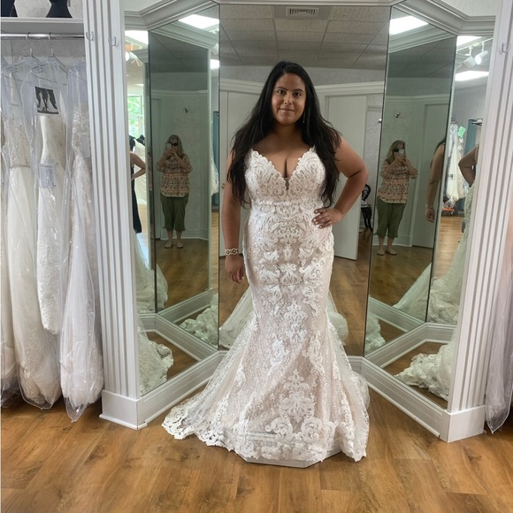 Tuscany Marie Maggie Sottero Wedding Dress size 18 - Picture 2 of 7